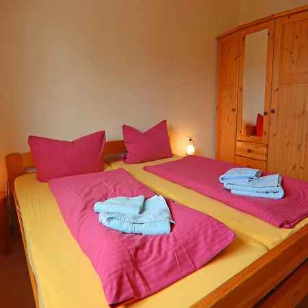 Lejlighed Tasteful In Germany With Garden Rerik